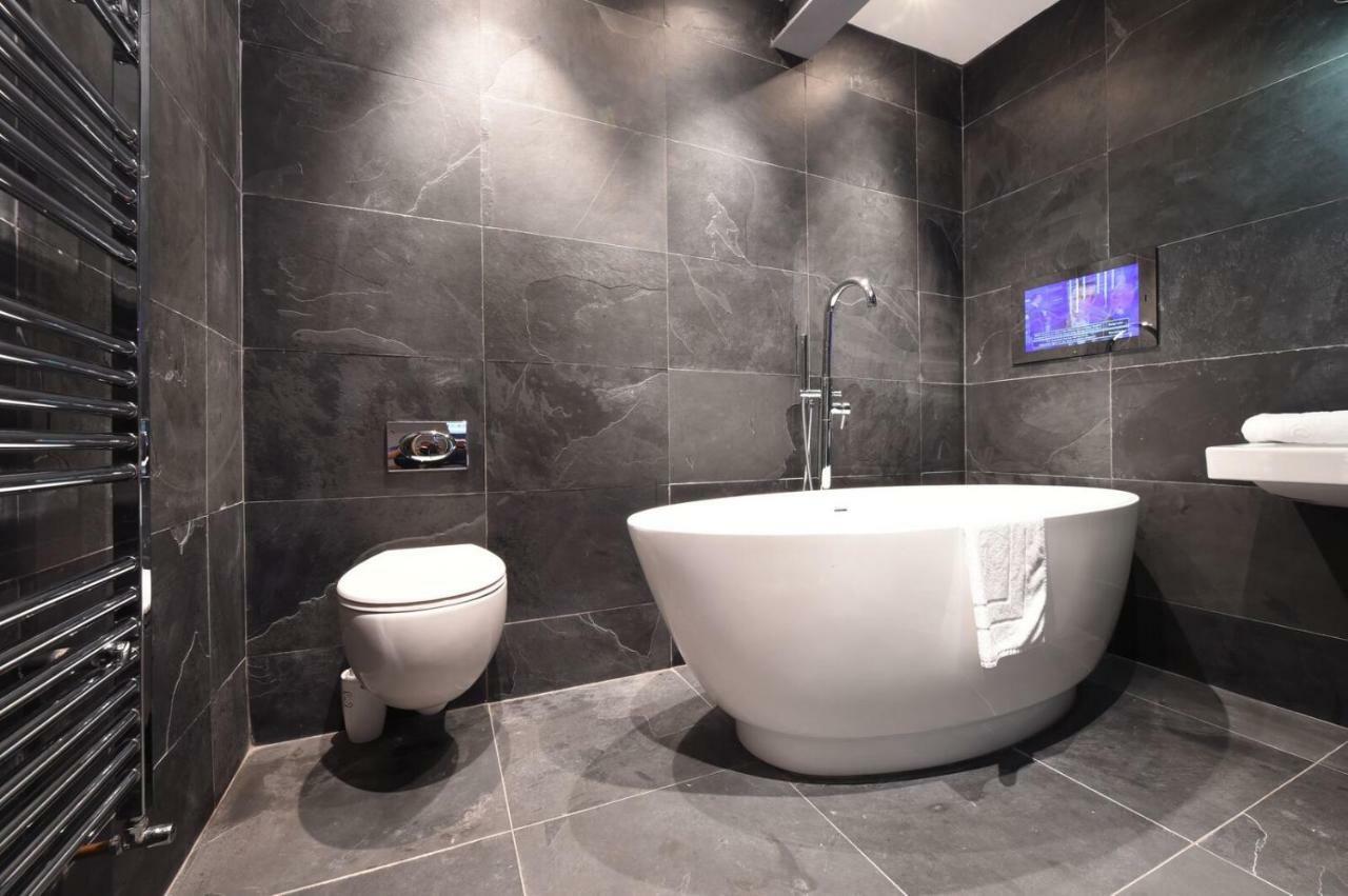 Nero Suite Sleeps Fourteen Manchester Exteriér fotografie